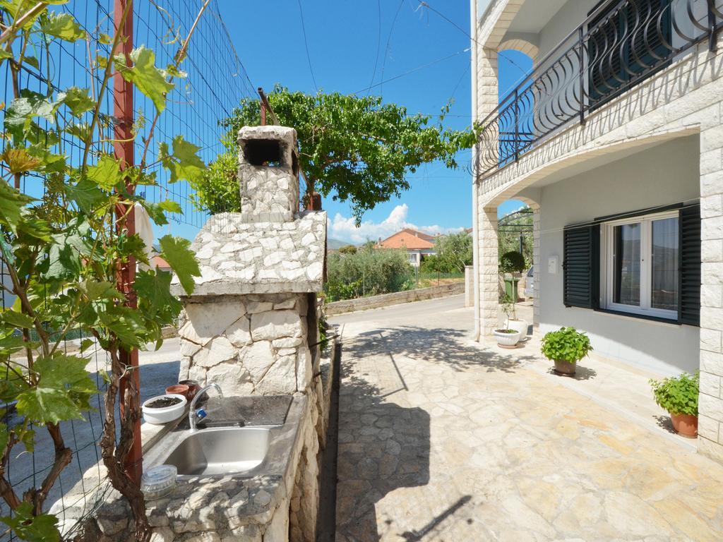 Apartments Vukadin Trogir Exteriör bild